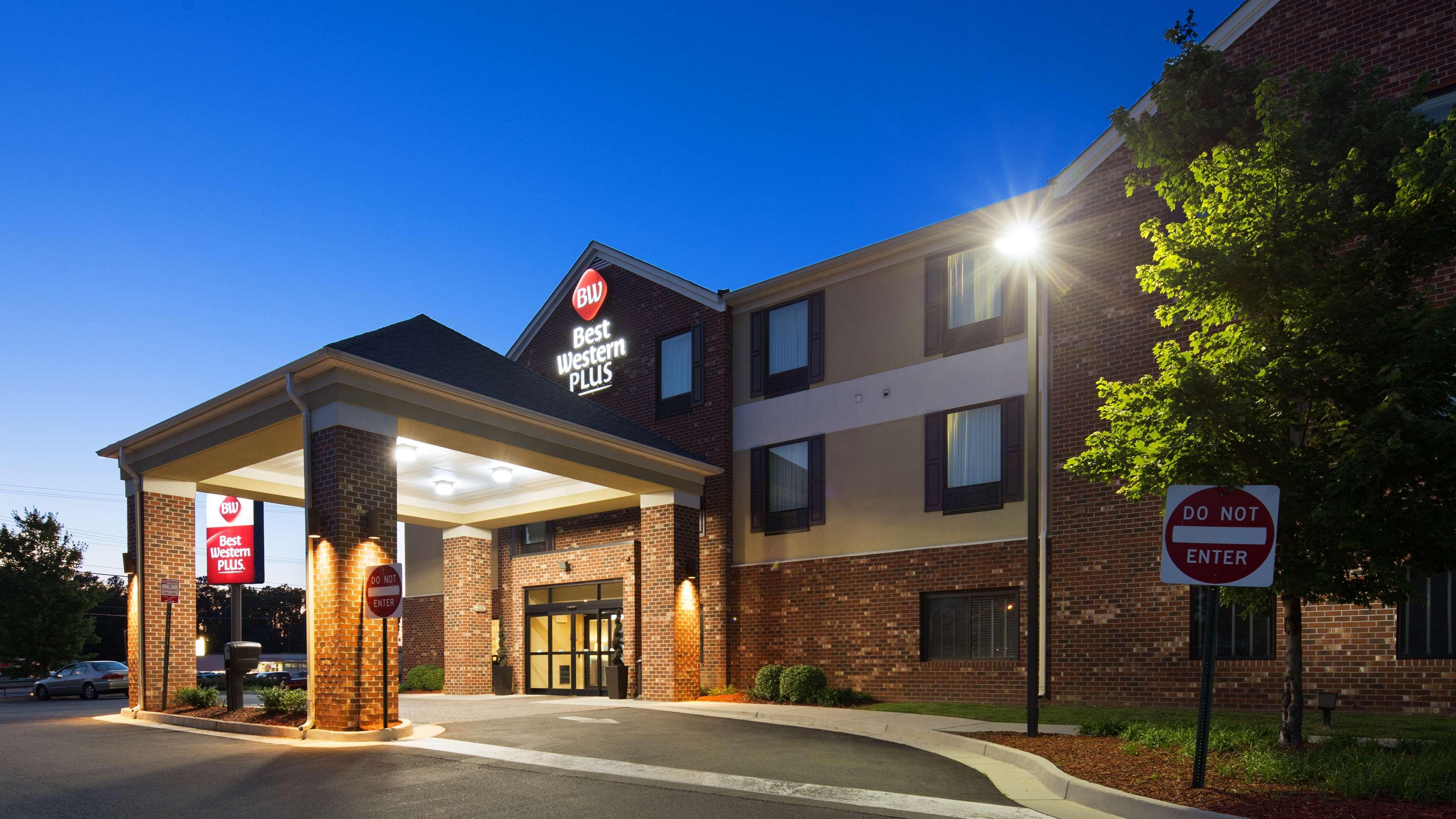 Best Western Plus Glen Allen Inn Buitenkant foto