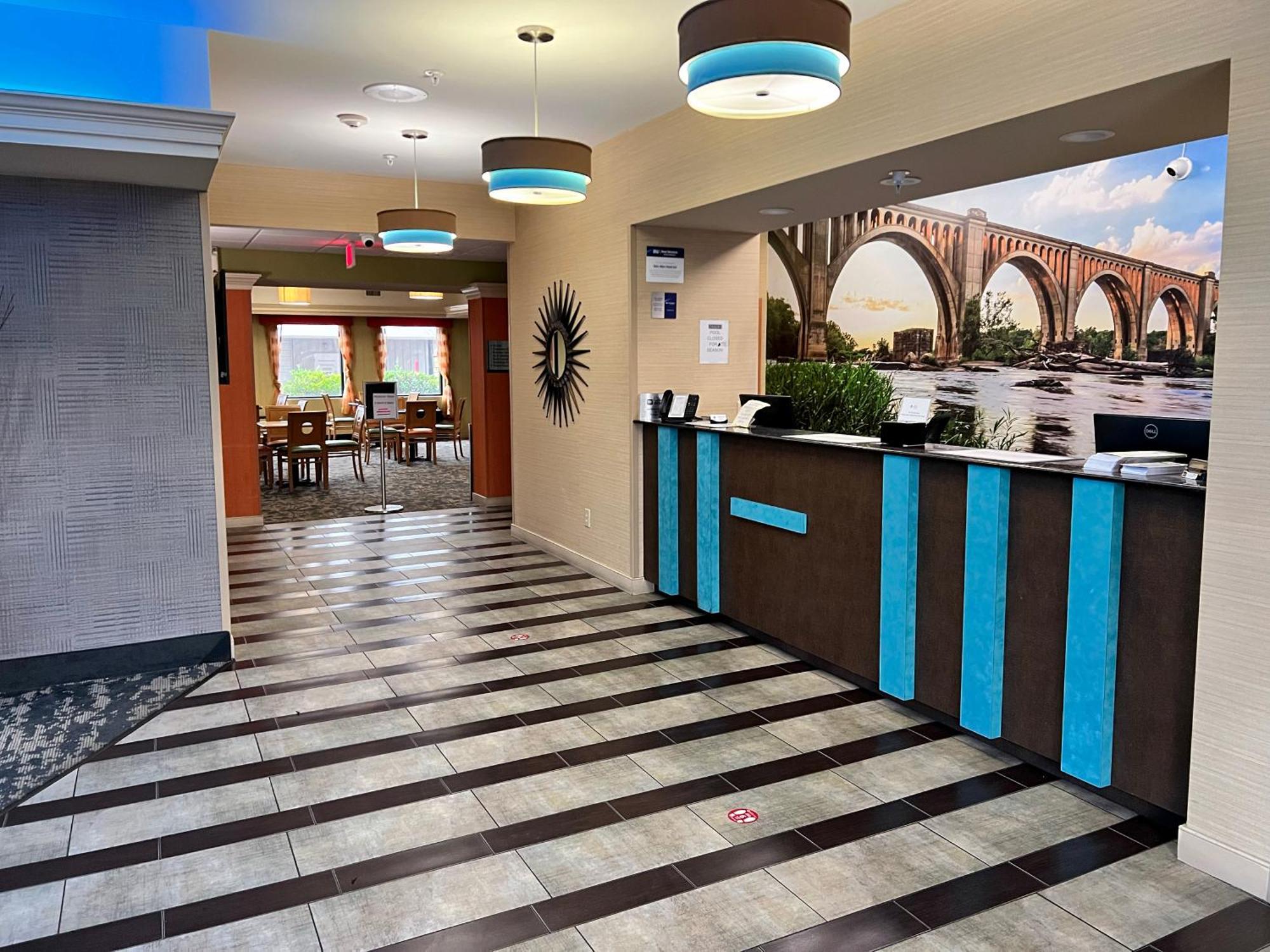 Best Western Plus Glen Allen Inn Buitenkant foto