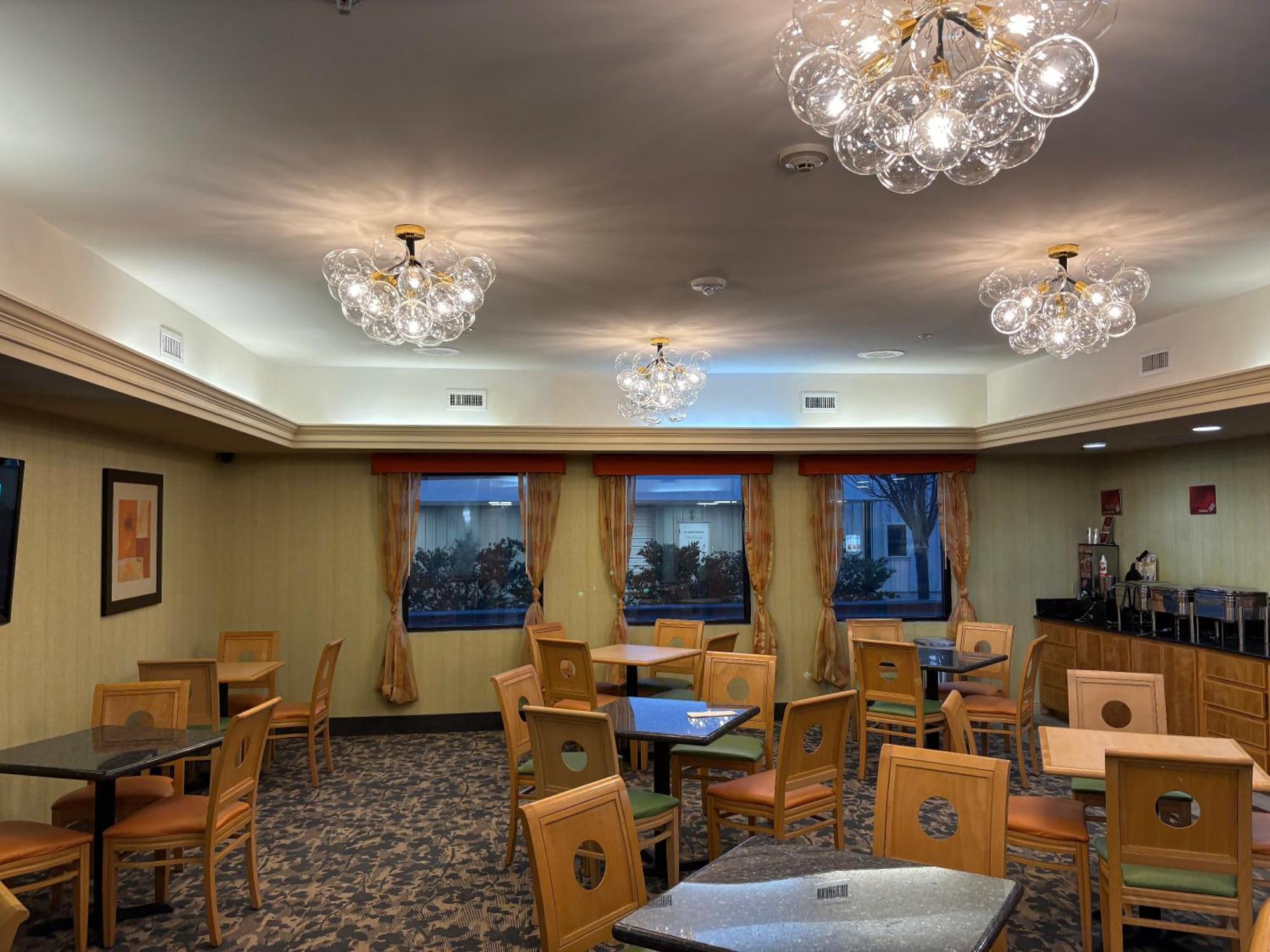 Best Western Plus Glen Allen Inn Buitenkant foto